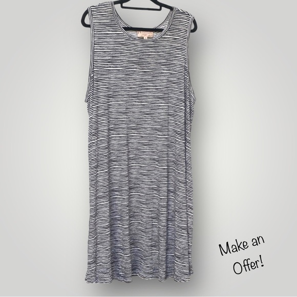 🟢5/$25  Philosophy black/white dress - Picture 2 of 13